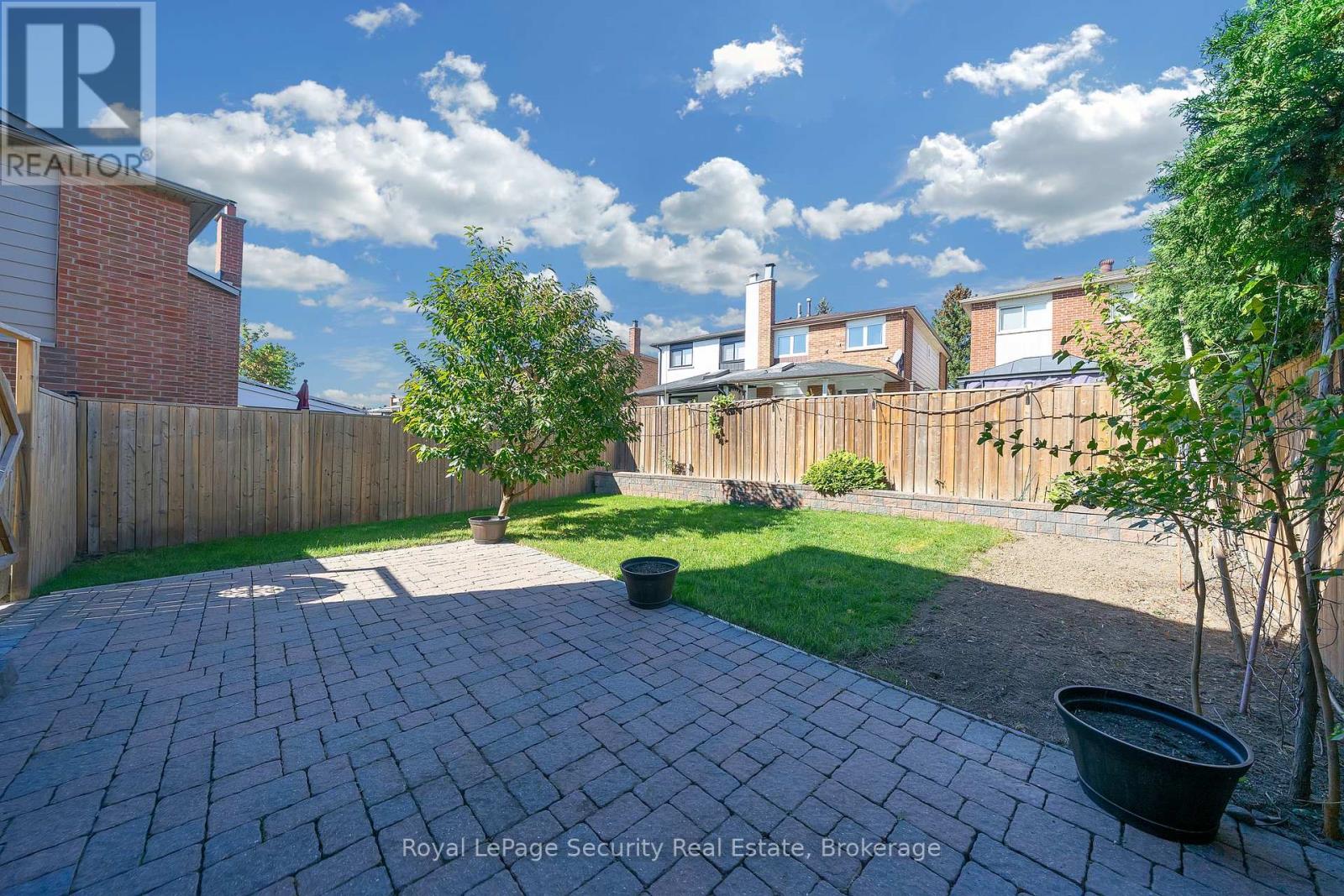 74 Andrea Lane, Vaughan, Ontario  L4L 1E7 - Photo 34 - N12457192