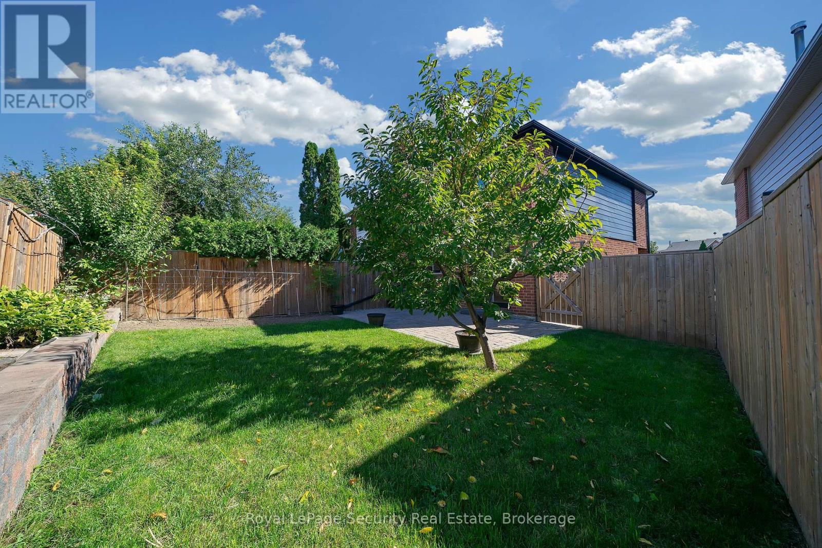 74 Andrea Lane, Vaughan, Ontario  L4L 1E7 - Photo 36 - N12457192