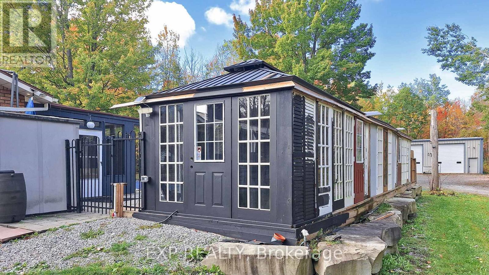 24762 Weirs Side Road, Georgina (Baldwin), Ontario  L0E 1N0 - Photo 30 - N12457198