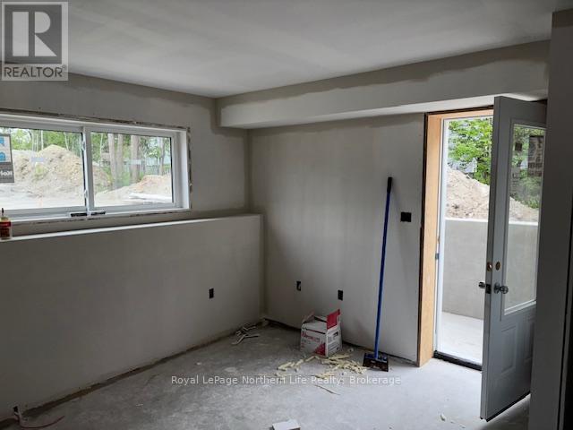 12 Meadow Wood Court, North Bay, Ontario  P1A 4L5 - Photo 29 - X12421613