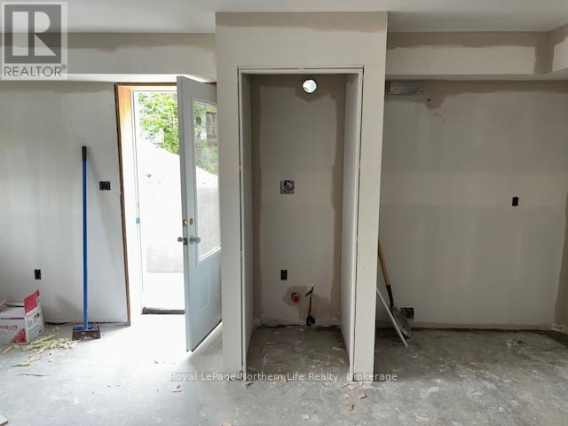 12 Meadow Wood Court, North Bay, Ontario  P1A 4L5 - Photo 34 - X12421613