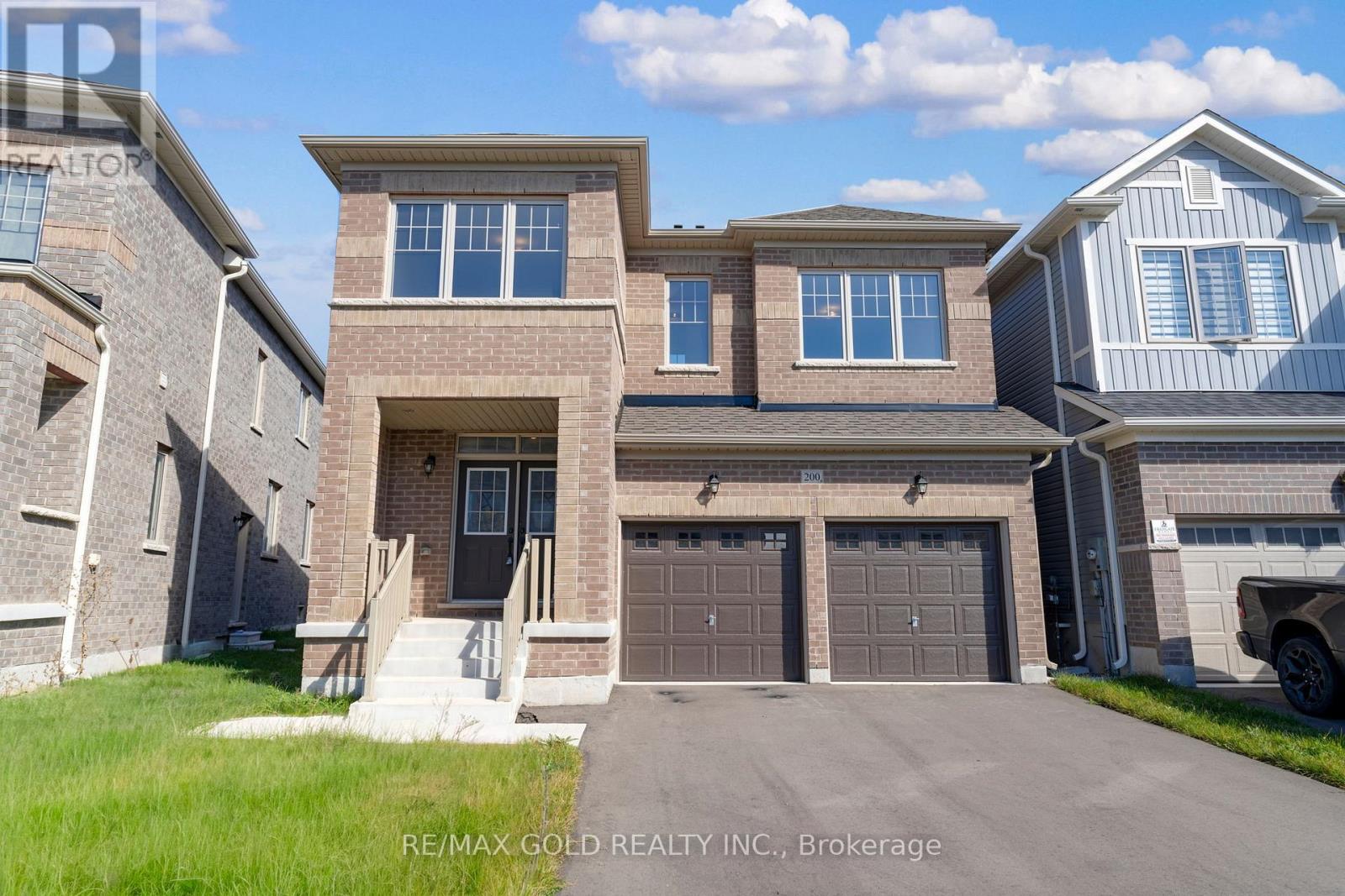 200 Limestone Lane, Shelburne, Ontario  L9V 3Y5 - Photo 2 - X12452497