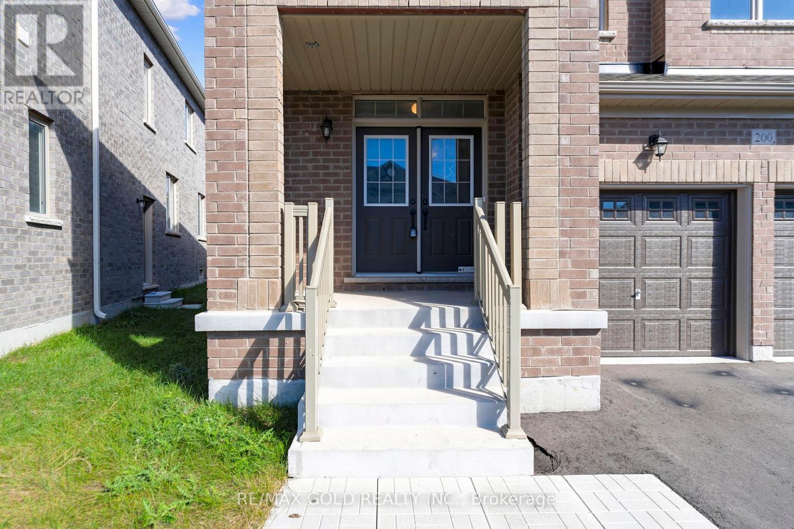 200 Limestone Lane, Shelburne, Ontario  L9V 3Y5 - Photo 3 - X12452497