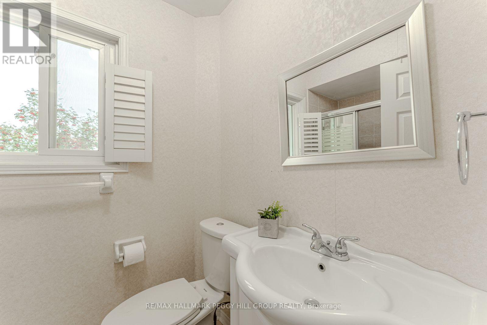 44 Cardinal Street, Barrie, Ontario  L4M 6C9 - Photo 15 - S12457173