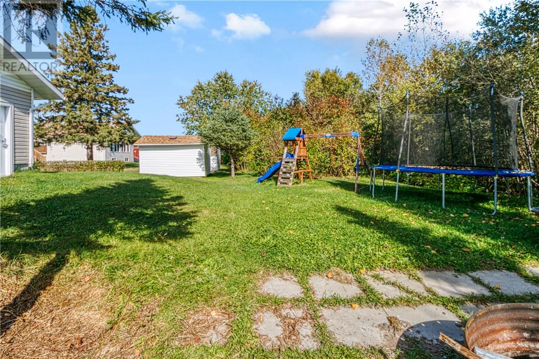 4184 Frost Avenue, Valley East, Ontario  P3P 1E2 - Photo 11 - 2125030