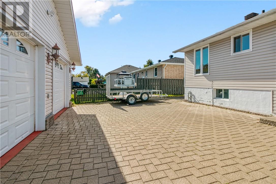 4184 Frost Avenue, Valley East, Ontario  P3P 1E2 - Photo 6 - 2125030