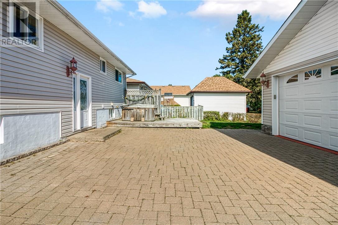 4184 Frost Avenue, Valley East, Ontario  P3P 1E2 - Photo 7 - 2125030