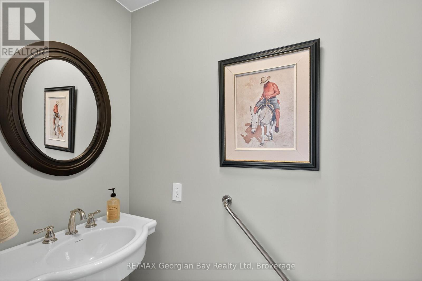 32 Johnston Street, Tiny, Ontario  L0L 2T0 - Photo 15 - S12457239