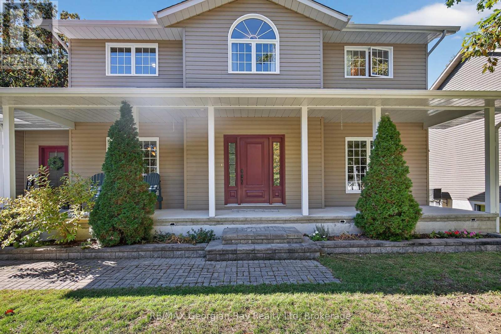 32 Johnston Street, Tiny, Ontario  L0L 2T0 - Photo 3 - S12457239