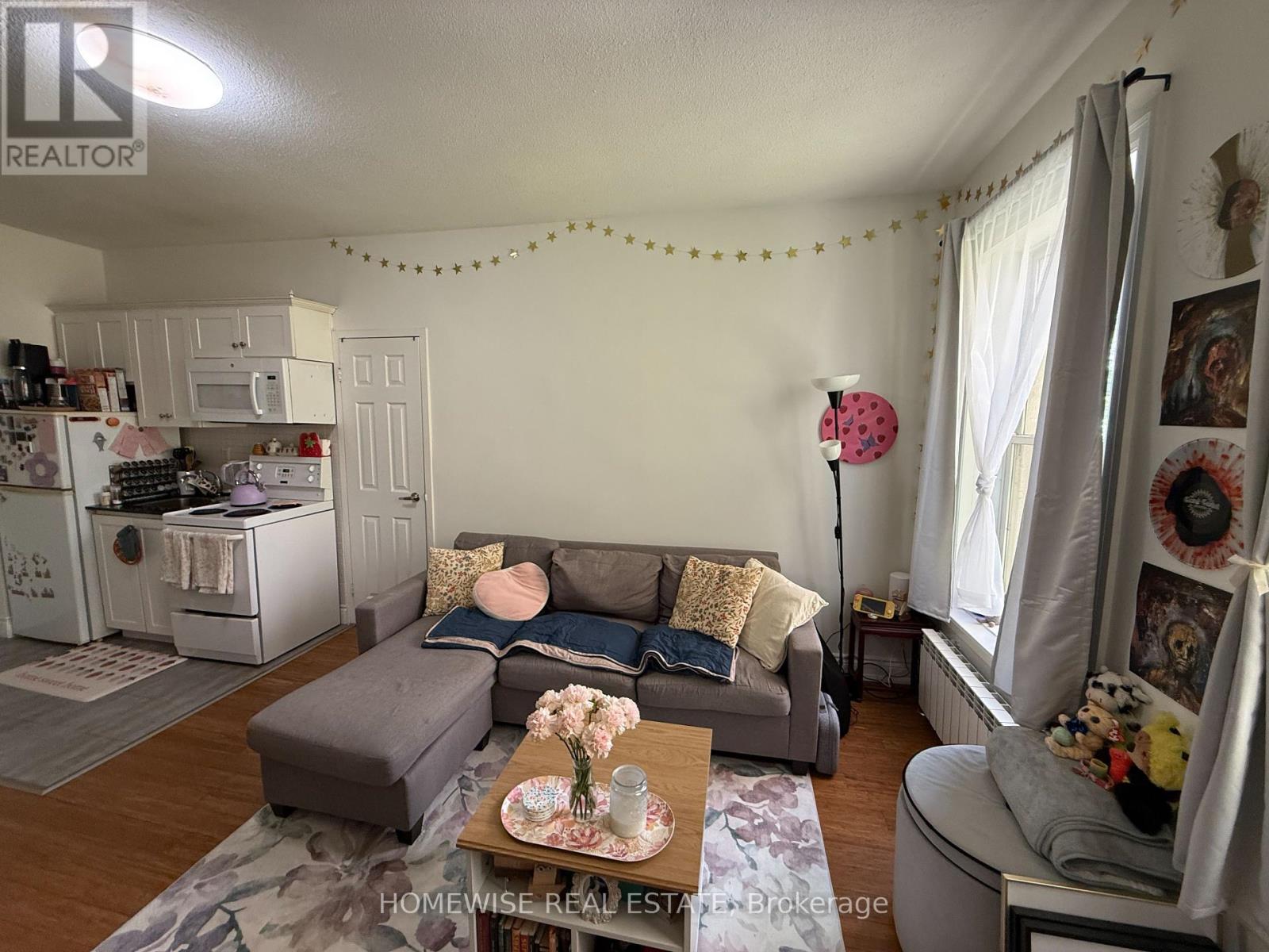 304 - 1 Triller Avenue, Toronto, Ontario  M6K 3B7 - Photo 3 - W12457137