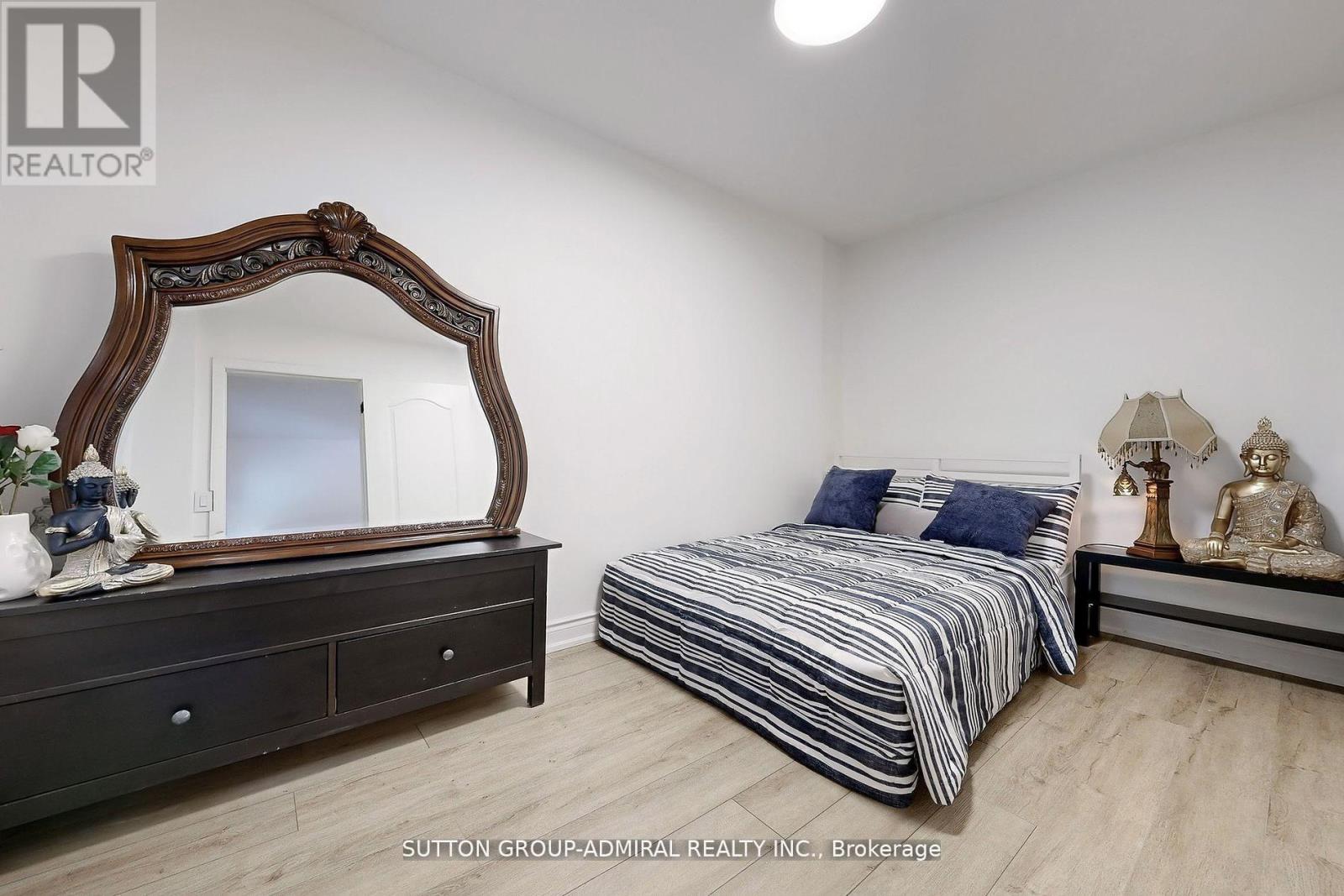 14 Spears Street, Toronto, Ontario  M6N 3X7 - Photo 20 - W12457147