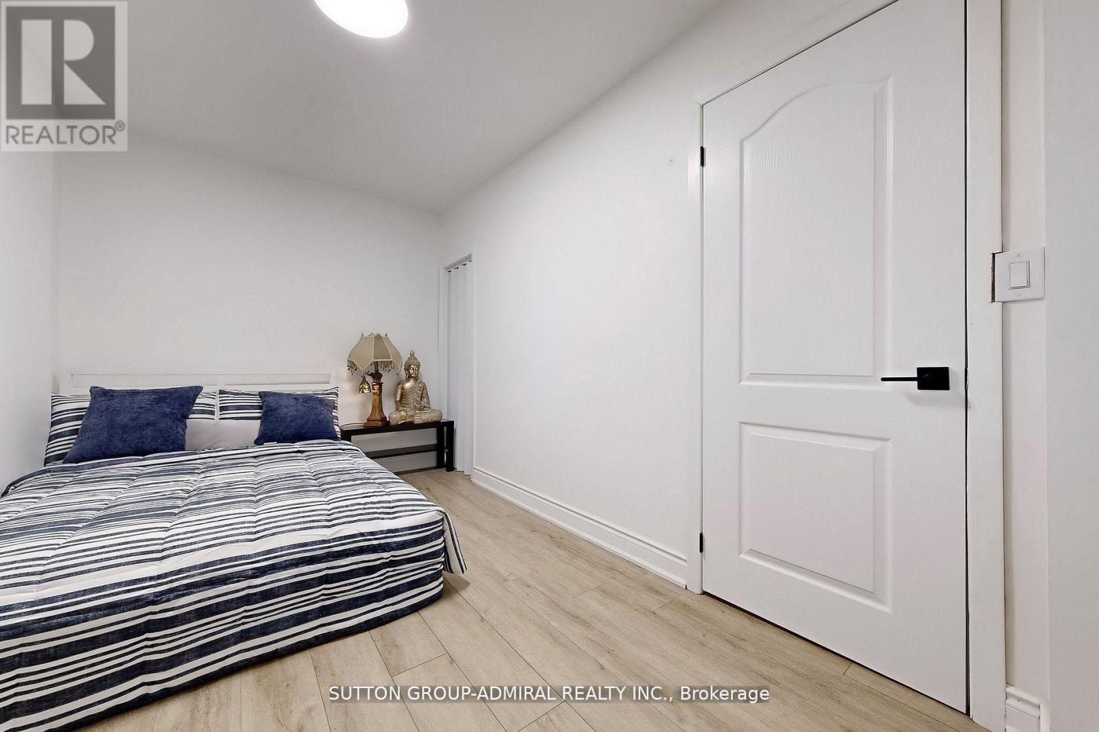 14 Spears Street, Toronto, Ontario  M6N 3X7 - Photo 21 - W12457147