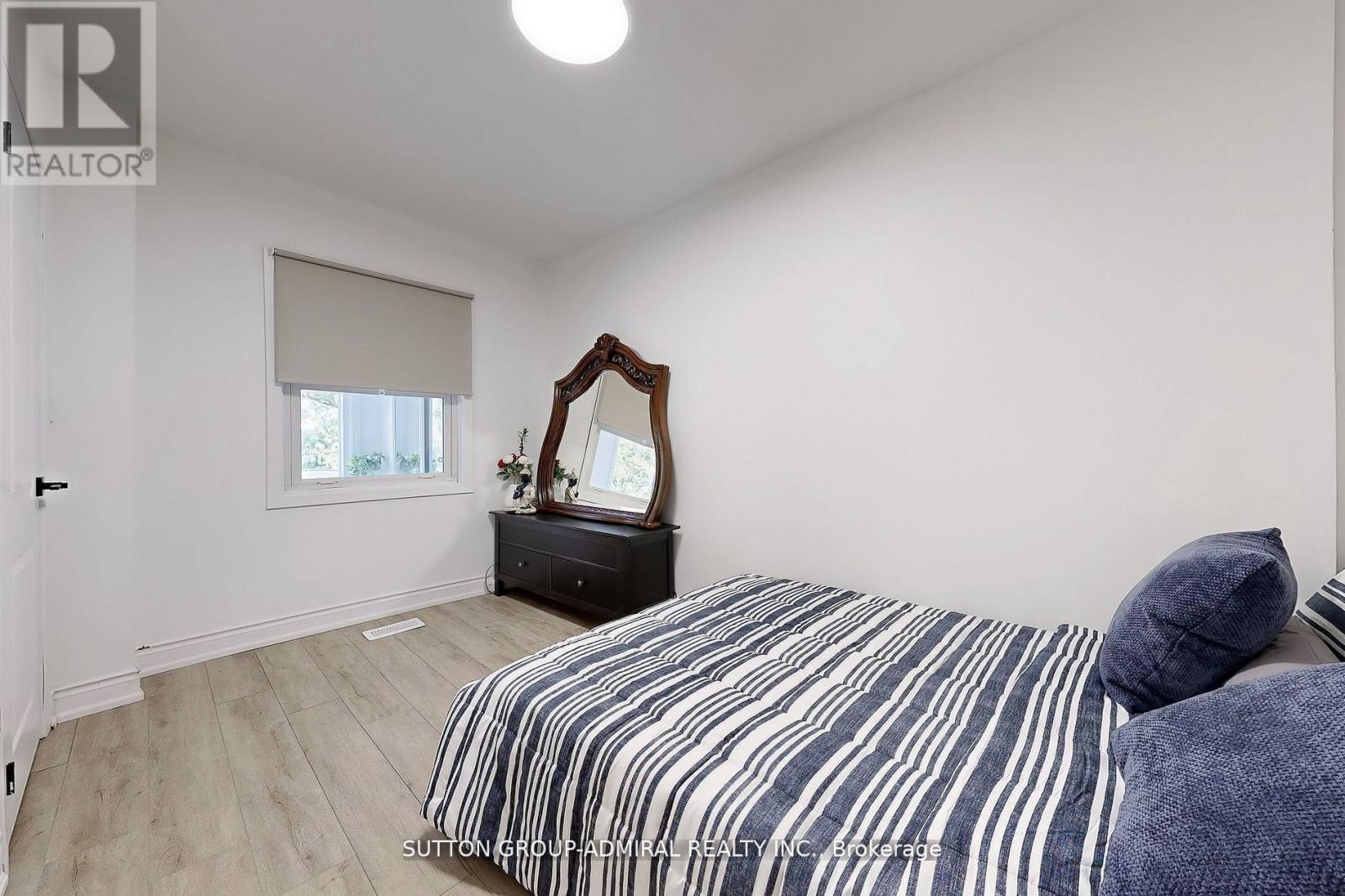 14 Spears Street, Toronto, Ontario  M6N 3X7 - Photo 22 - W12457147