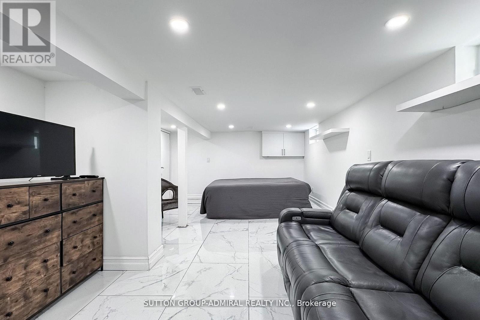 14 Spears Street, Toronto, Ontario  M6N 3X7 - Photo 36 - W12457147