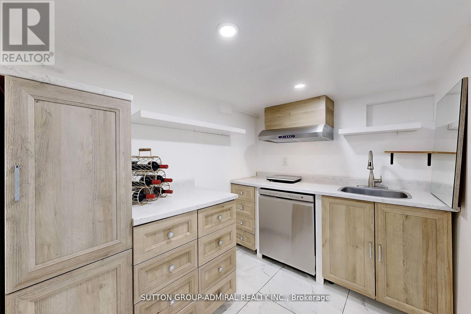 14 Spears Street, Toronto, Ontario  M6N 3X7 - Photo 39 - W12457147