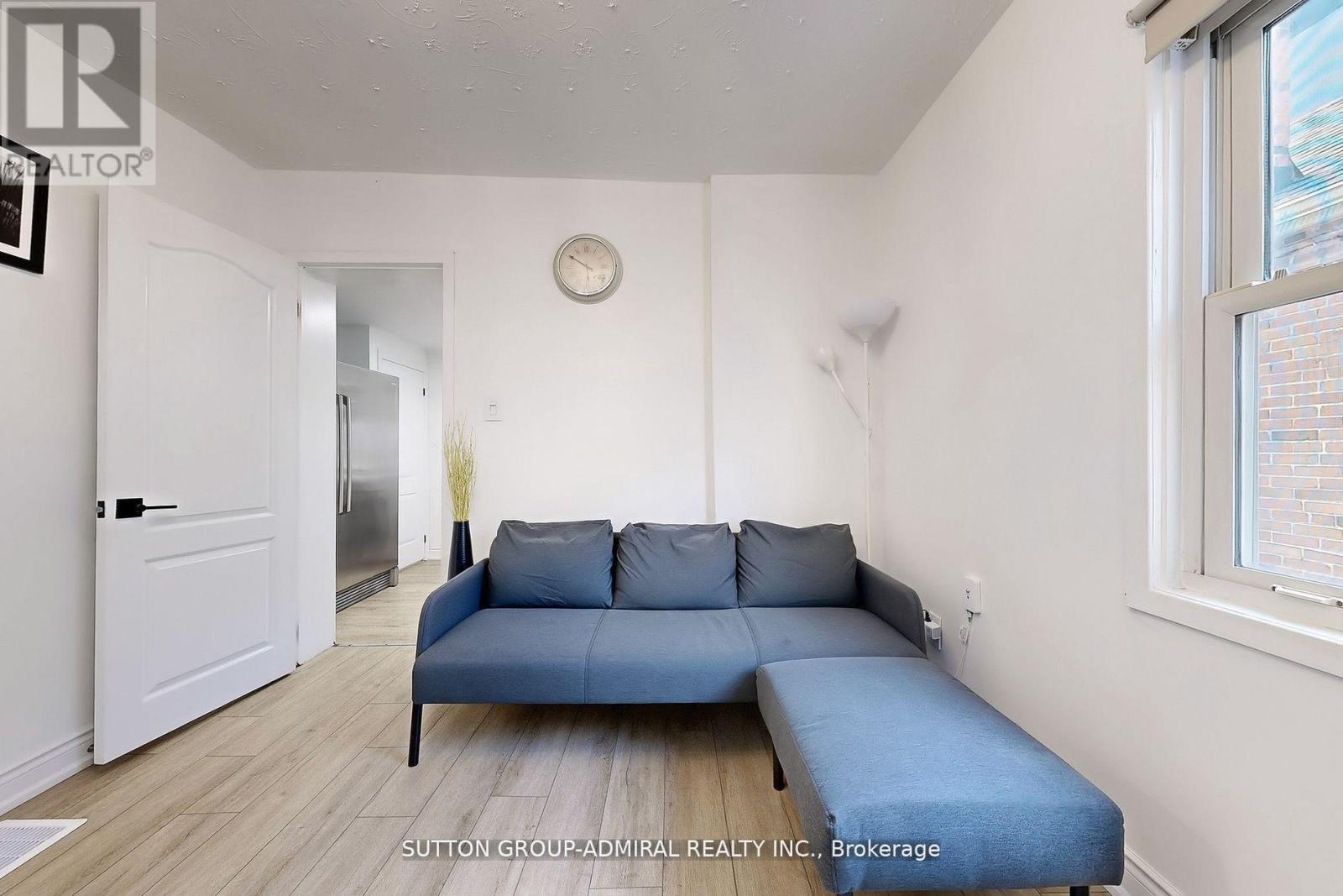 14 Spears Street, Toronto, Ontario  M6N 3X7 - Photo 4 - W12457147