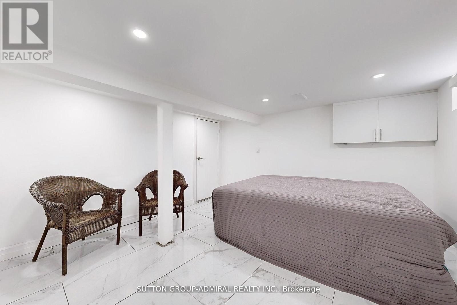 14 Spears Street, Toronto, Ontario  M6N 3X7 - Photo 41 - W12457147