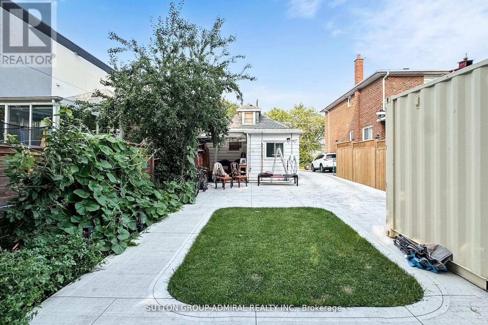 14 Spears Street, Toronto, Ontario  M6N 3X7 - Photo 44 - W12457147