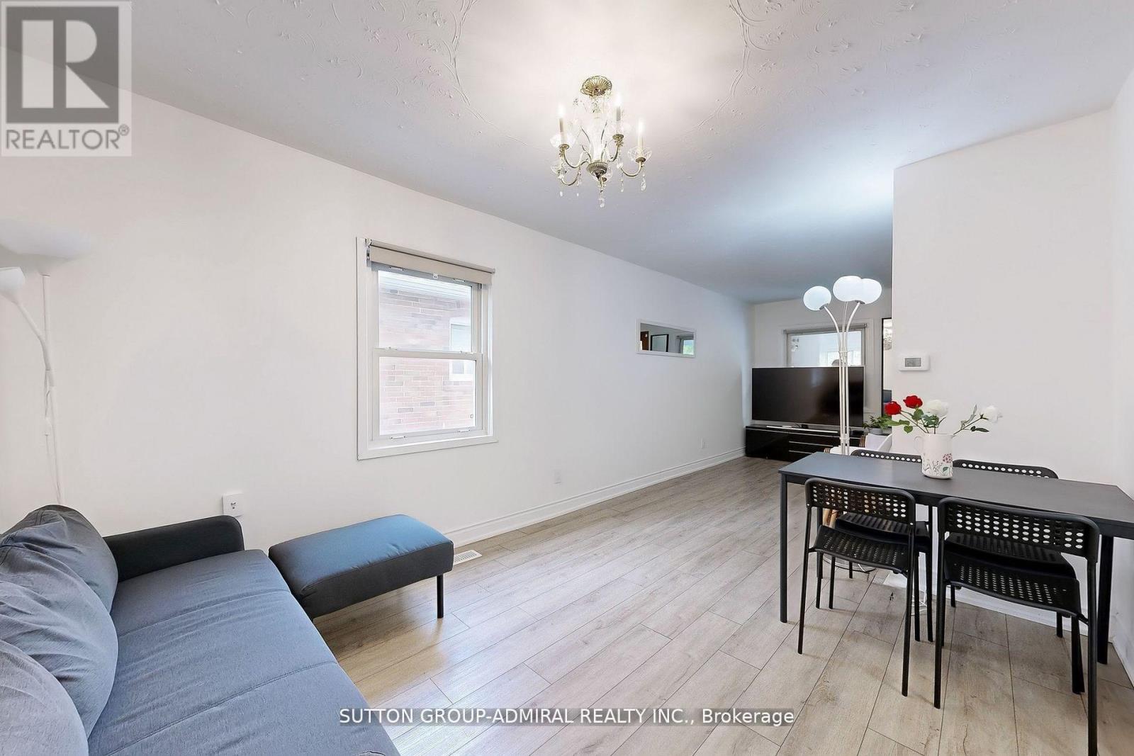 14 Spears Street, Toronto, Ontario  M6N 3X7 - Photo 7 - W12457147