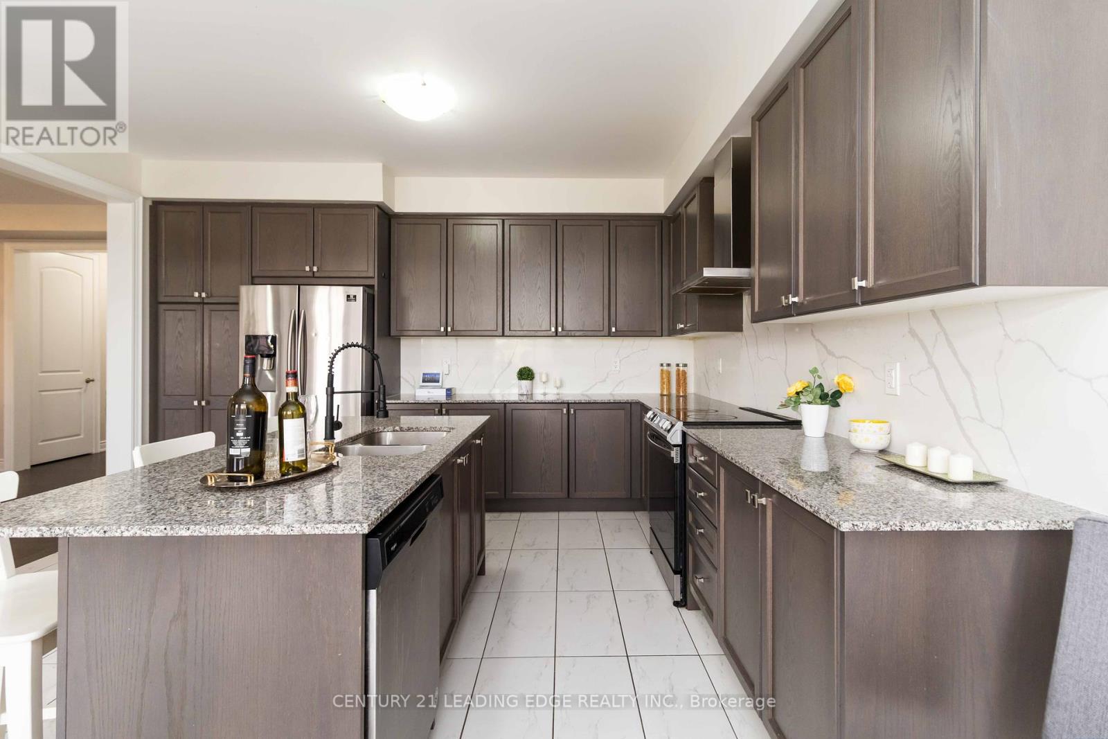 4 Wainwright Drive, Brampton, Ontario  L7A 0C7 - Photo 11 - W12457210