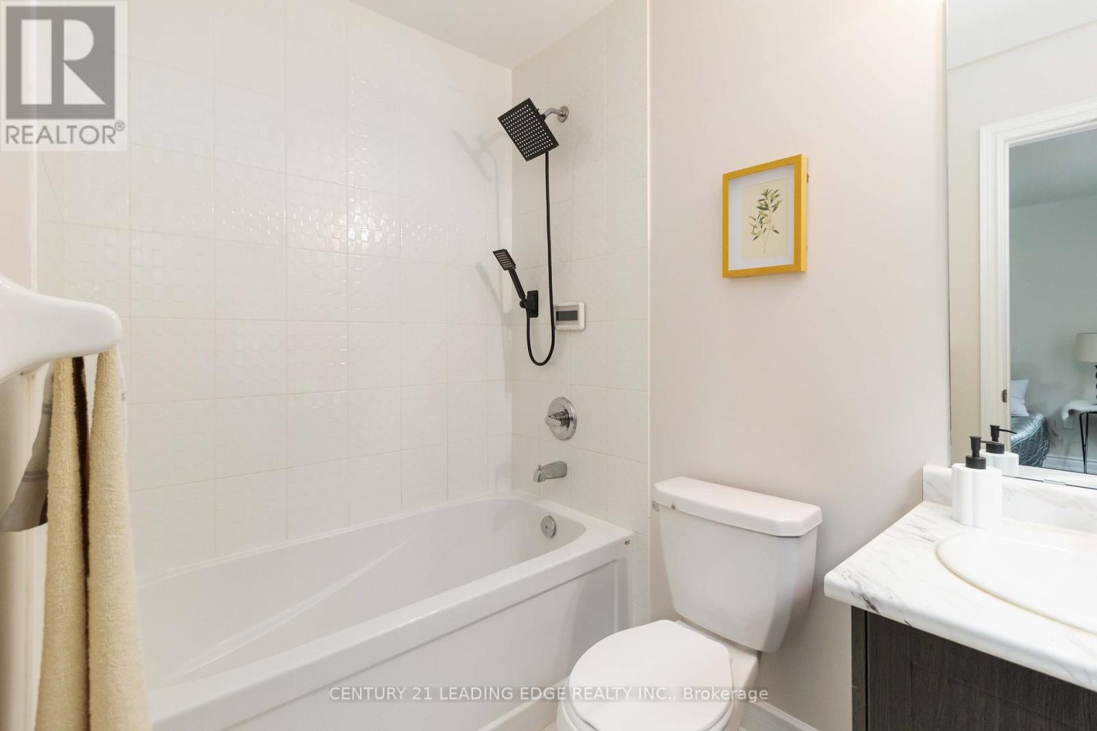 4 Wainwright Drive, Brampton, Ontario  L7A 0C7 - Photo 17 - W12457210