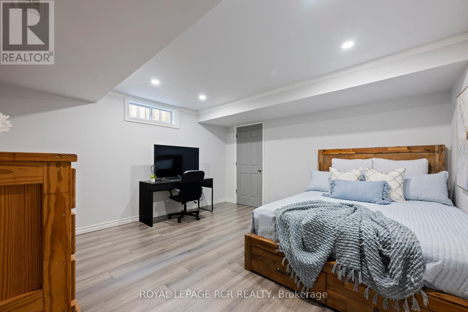 60 Colbourne Crescent, Orangeville, Ontario  L9W 5A7 - Photo 39 - W12457224