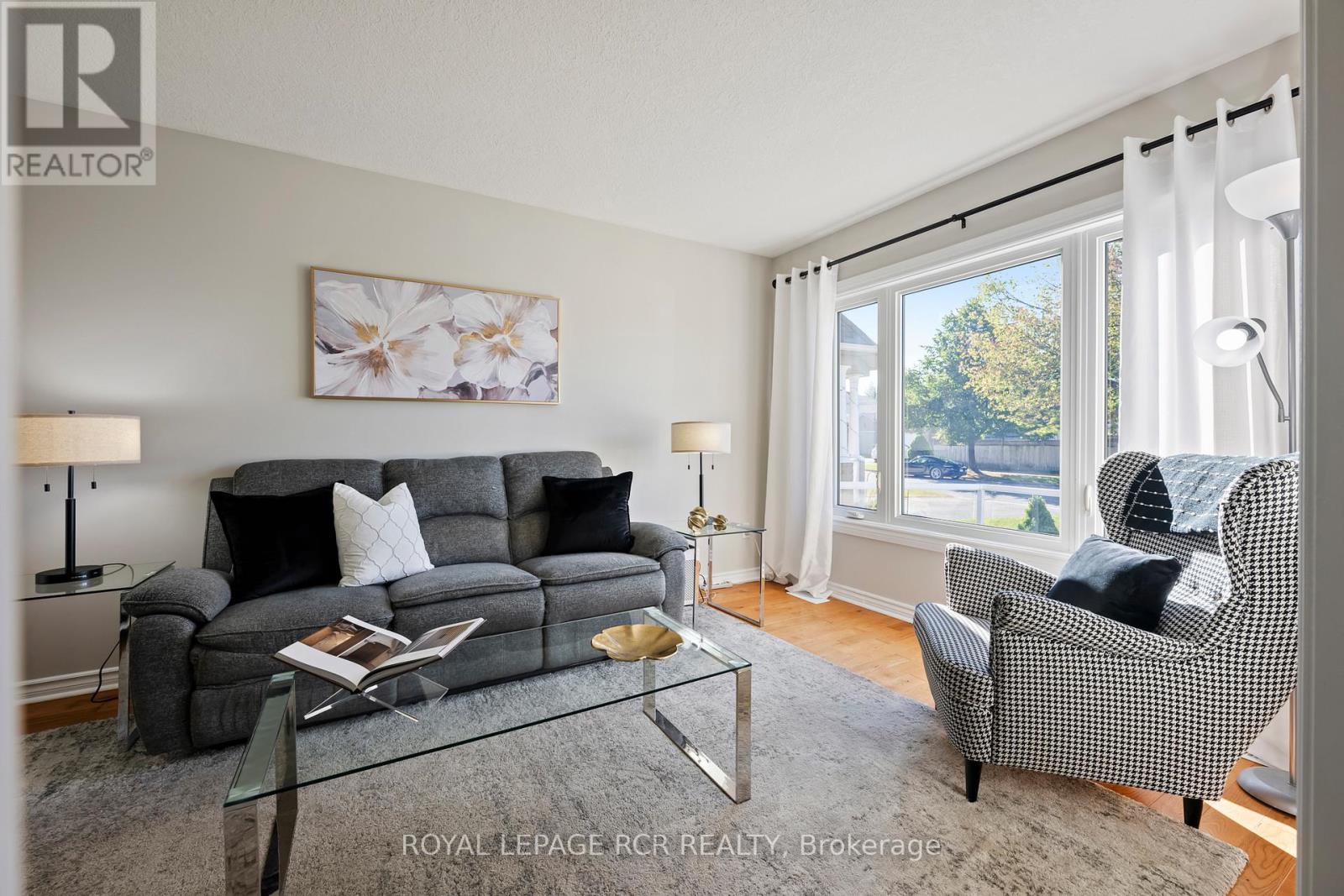 60 Colbourne Crescent, Orangeville, Ontario  L9W 5A7 - Photo 6 - W12457224