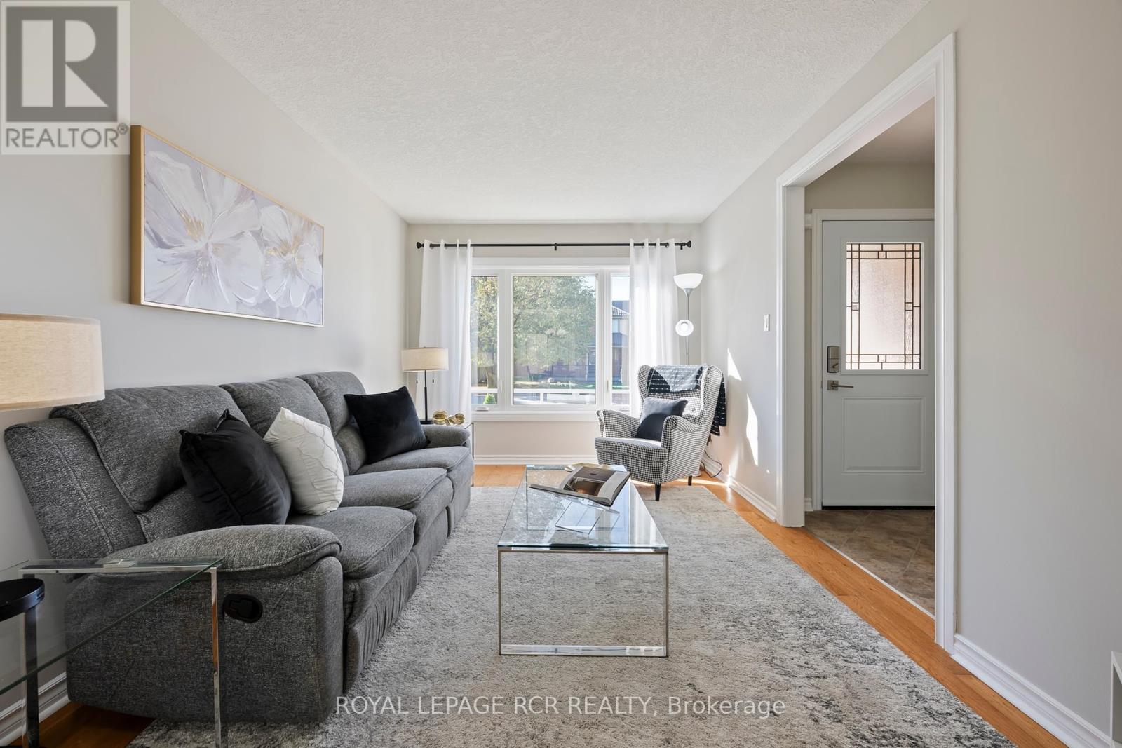 60 Colbourne Crescent, Orangeville, Ontario  L9W 5A7 - Photo 7 - W12457224