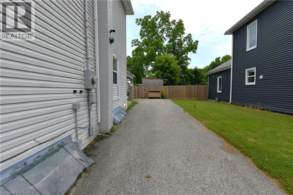 10 Meda Street, St. Thomas, Ontario  N5P 1W5 - Photo 3 - 40778245