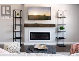 194 BRIDGE CRESCENT, minto, Ontario