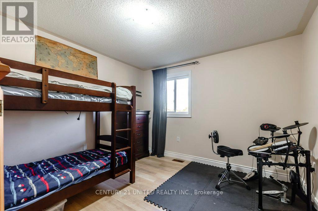 810 Hargrove Trail, Peterborough, Ontario  K9L 0B6 - Photo 30 - X12457265