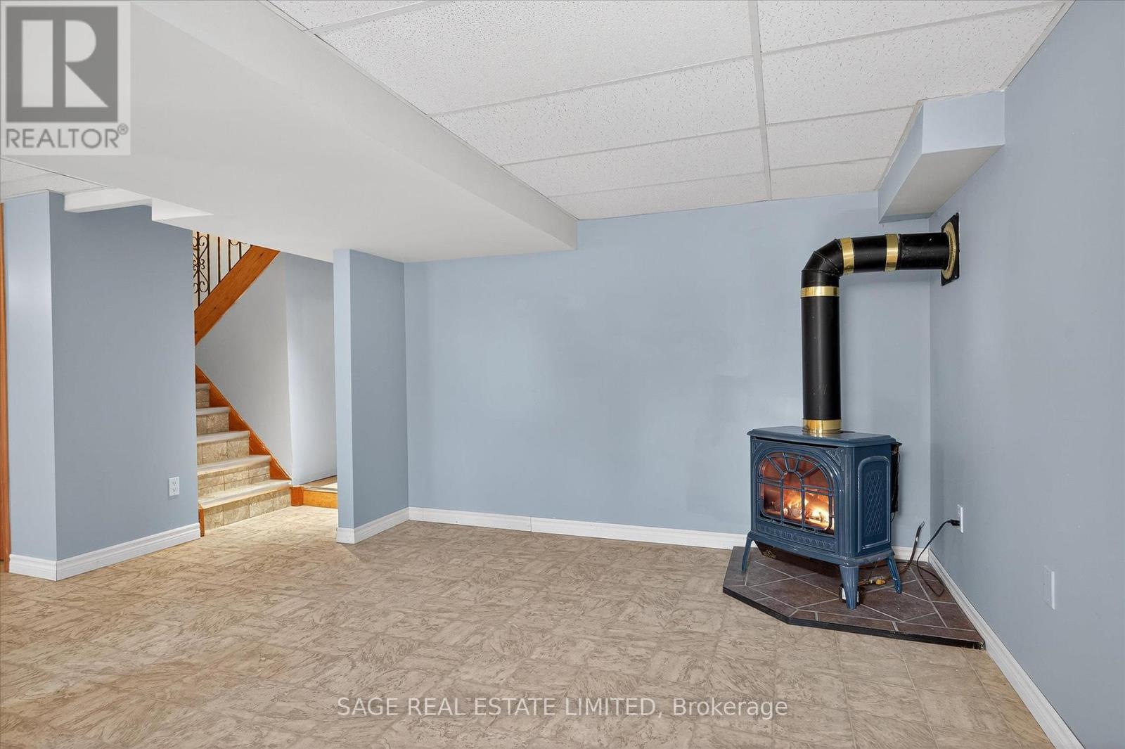 48 Queen Street, Kawartha Lakes, Ontario  K0M 1A0 - Photo 19 - X12412732