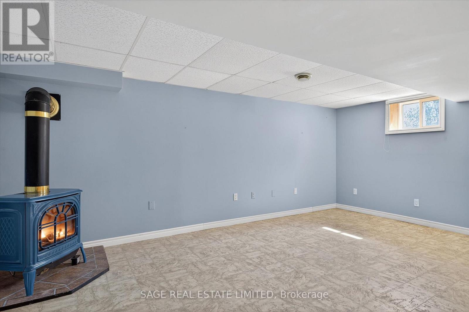 48 Queen Street, Kawartha Lakes, Ontario  K0M 1A0 - Photo 20 - X12412732