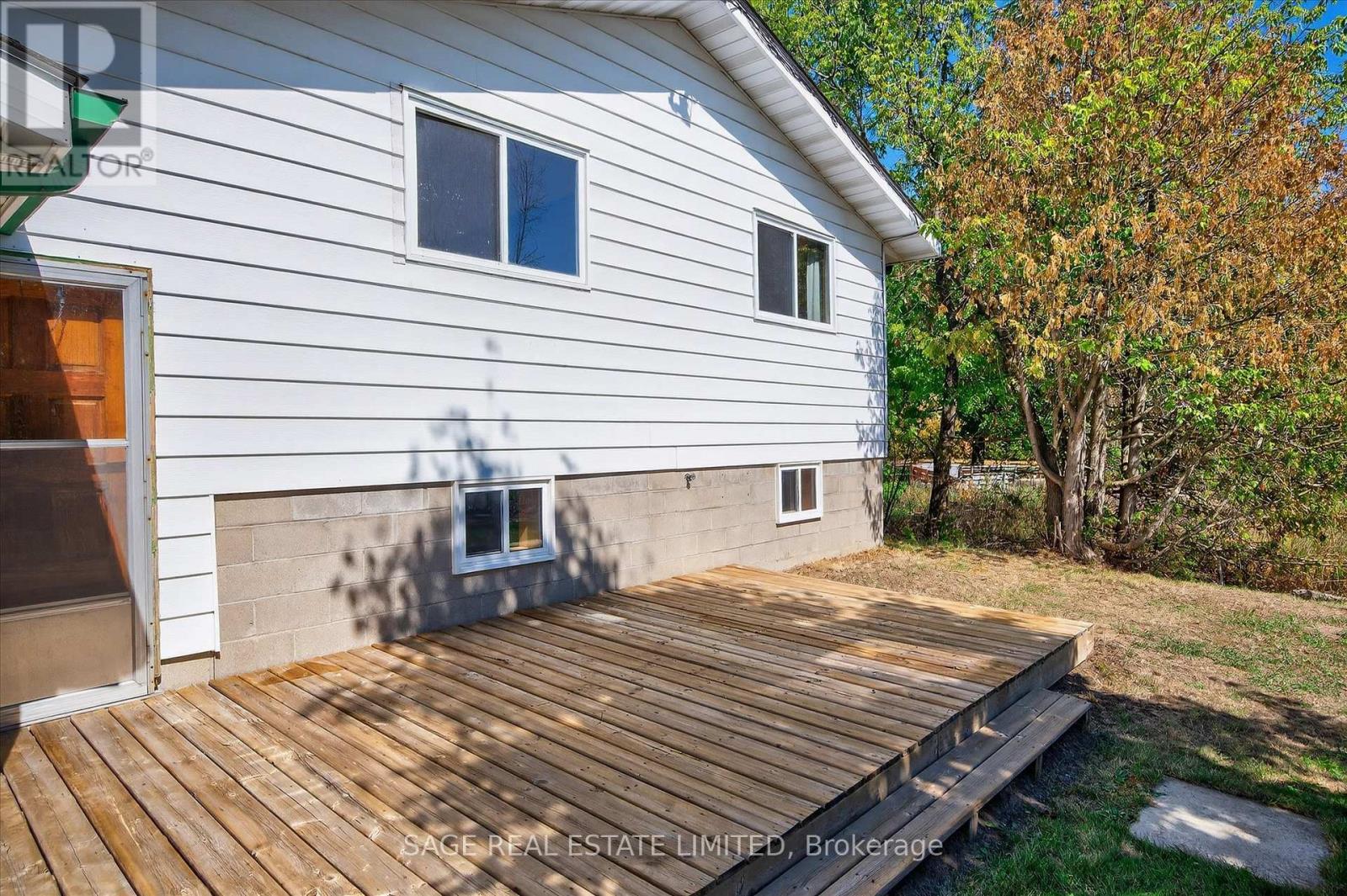 48 Queen Street, Kawartha Lakes, Ontario  K0M 1A0 - Photo 25 - X12412732