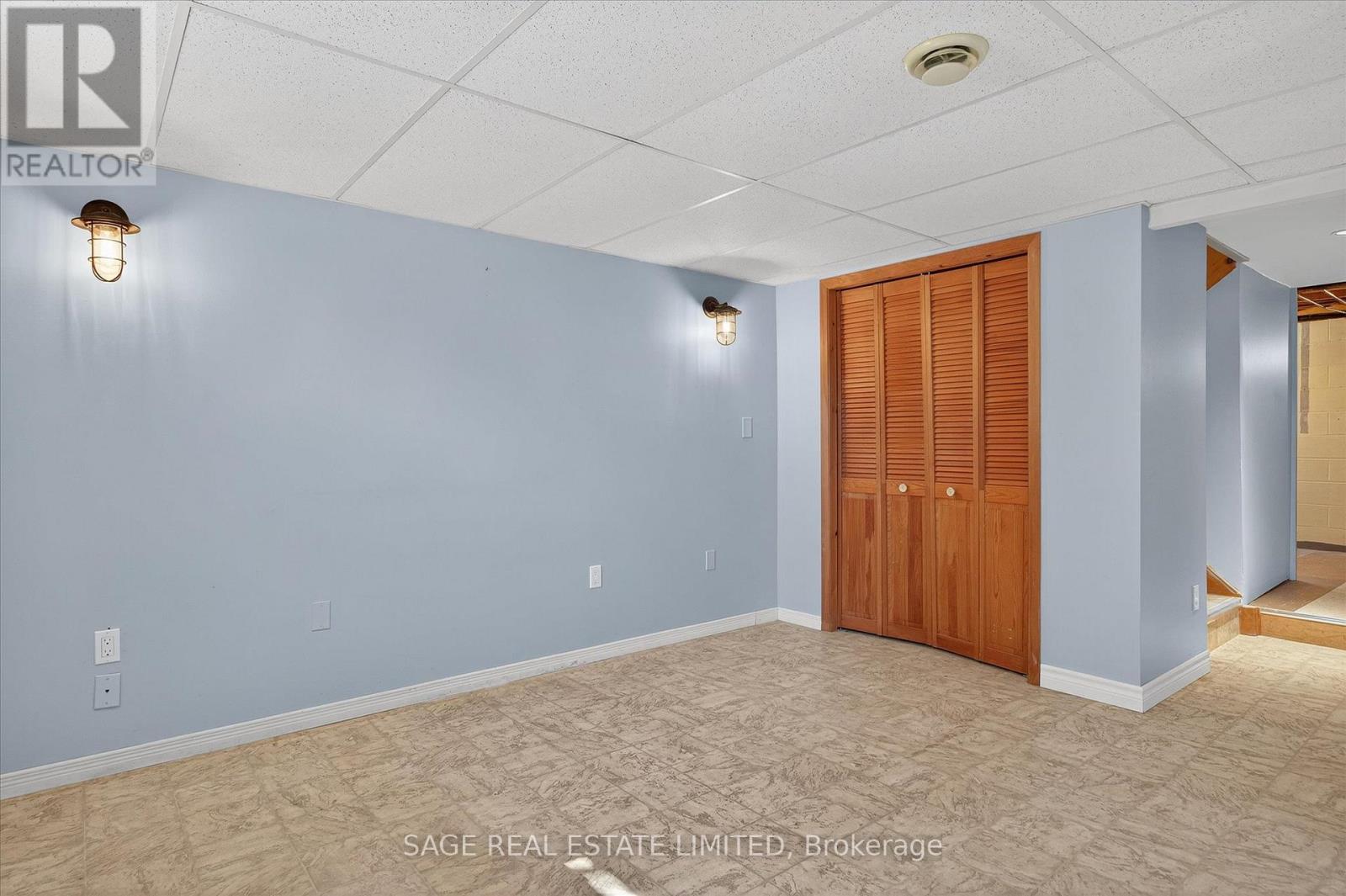 48 Queen Street, Kawartha Lakes, Ontario  K0M 1A0 - Photo 21 - X12412732