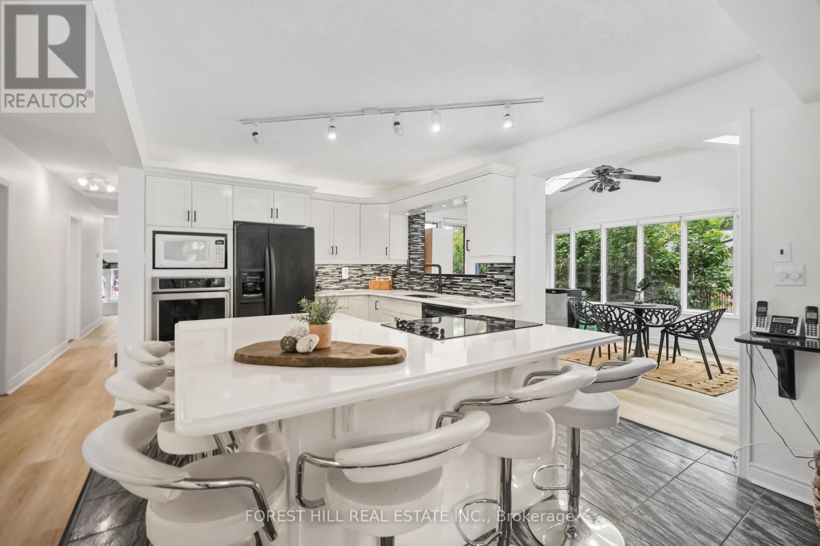 285 Cottonwood Drive, Peterborough West, Ontario  K9J 6N5 - Photo 12 - X12457131