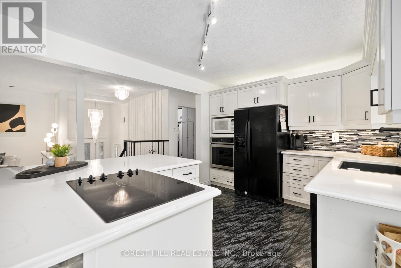 285 Cottonwood Drive, Peterborough West, Ontario  K9J 6N5 - Photo 13 - X12457131