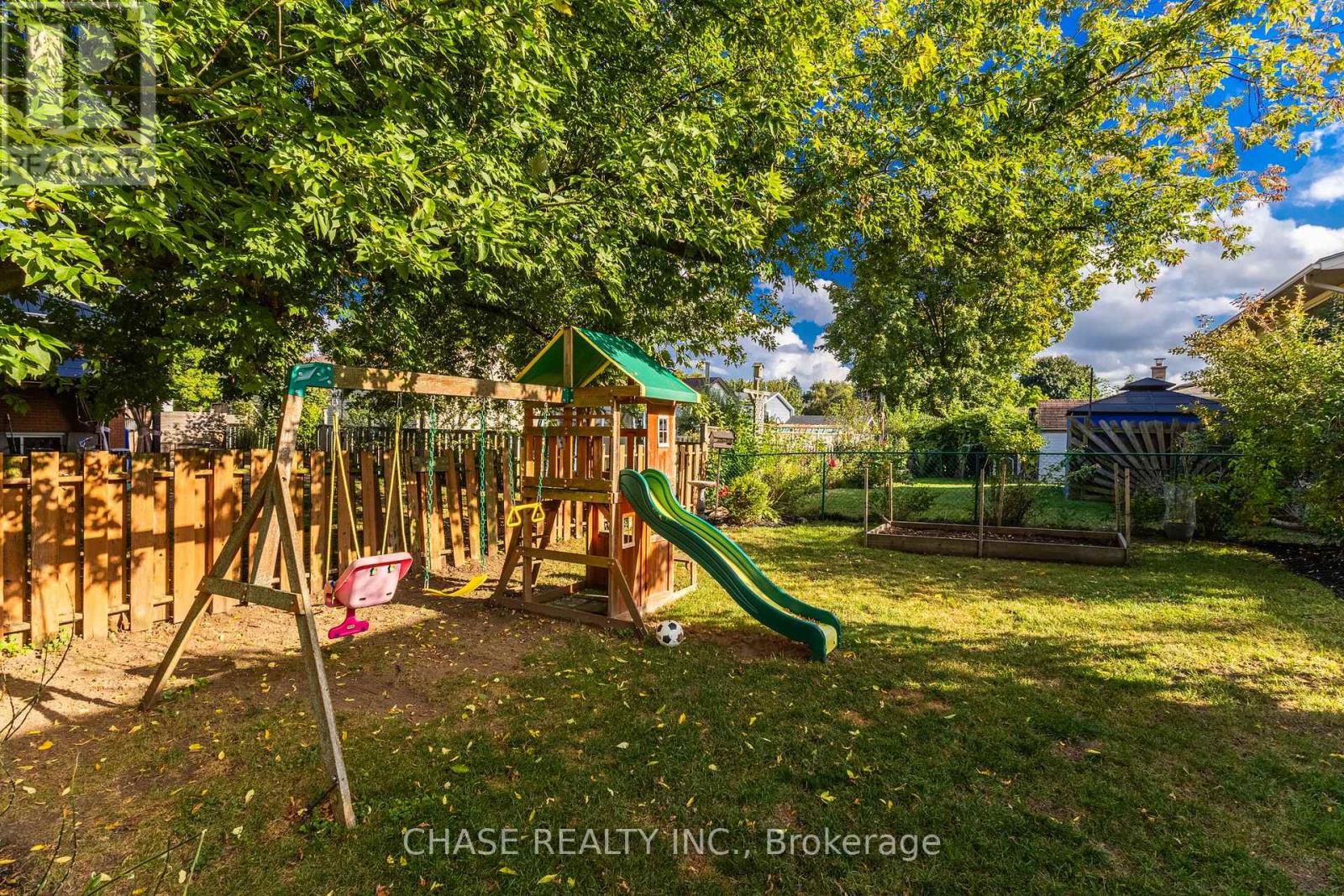 119 Oak Street, Norfolk, Ontario  N3Y 4S2 - Photo 44 - X12457164