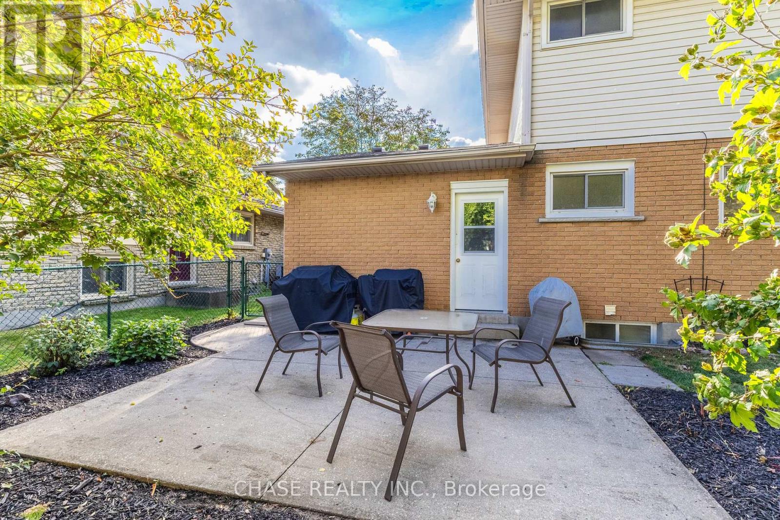 119 Oak Street, Norfolk, Ontario  N3Y 4S2 - Photo 47 - X12457164