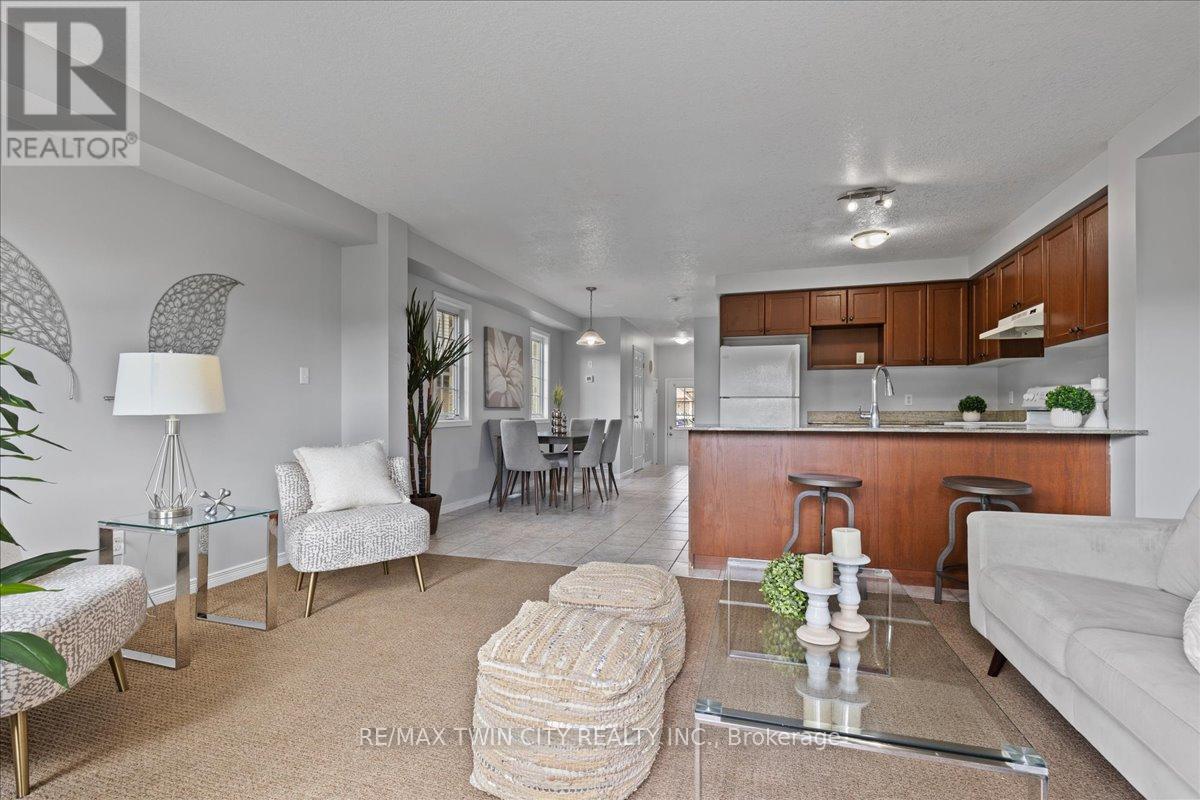 260 Countrystone Crescent, Kitchener, Ontario  N2N 3S2 - Photo 12 - X12457191
