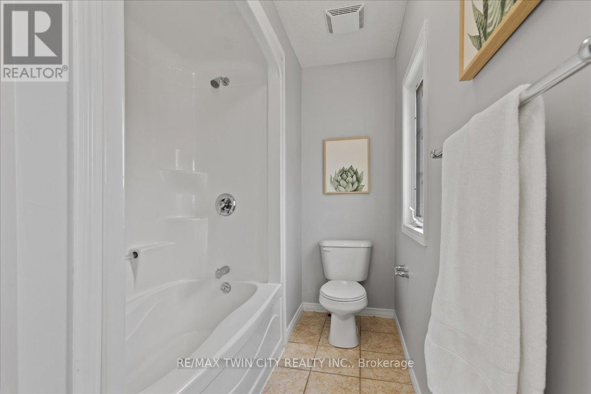 260 Countrystone Crescent, Kitchener, Ontario  N2N 3S2 - Photo 19 - X12457191