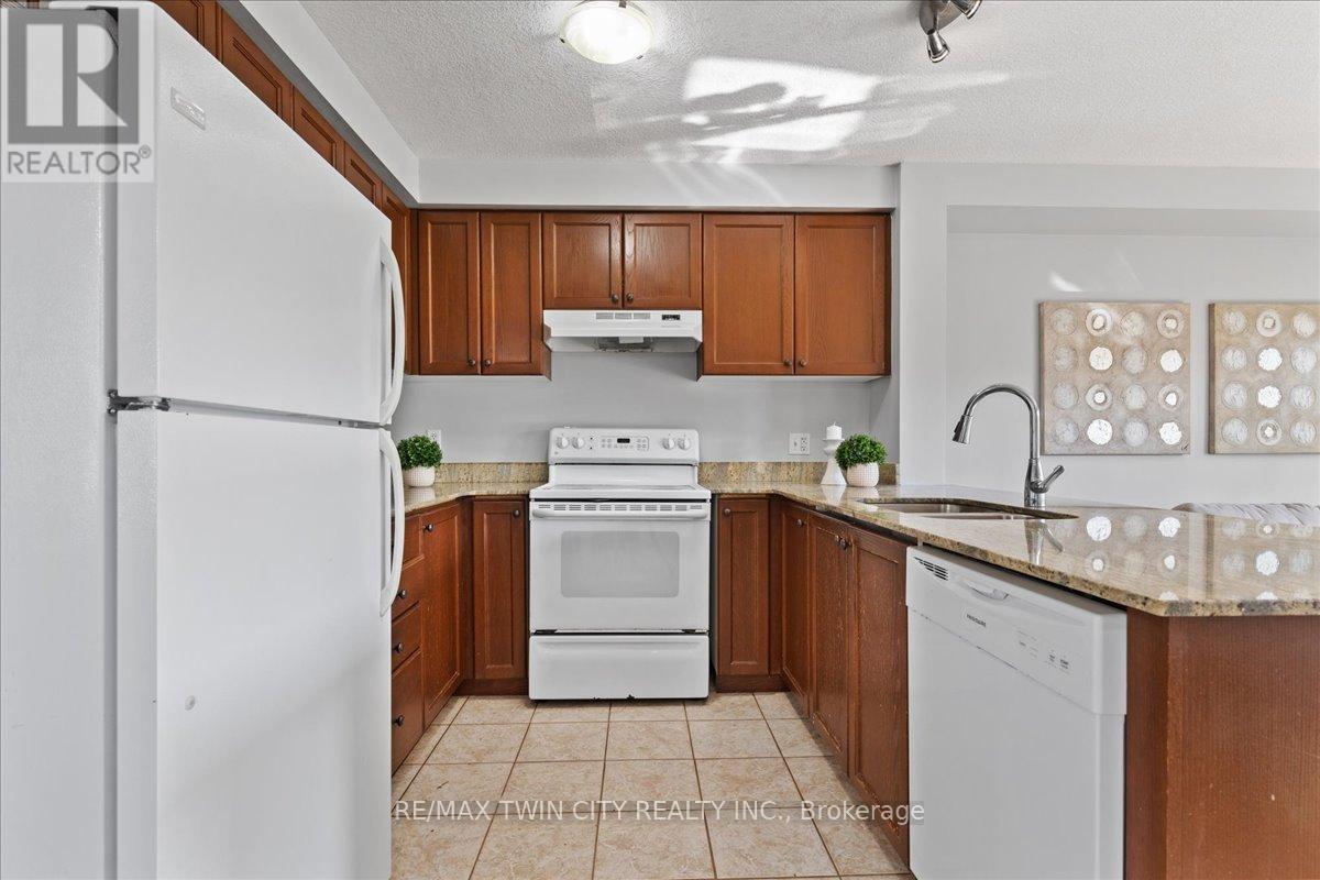 260 Countrystone Crescent, Kitchener, Ontario  N2N 3S2 - Photo 7 - X12457191