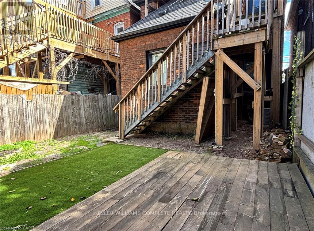 2 - 76 Wentworth Street S, Hamilton, Ontario  L8N 2Y9 - Photo 13 - X12457219