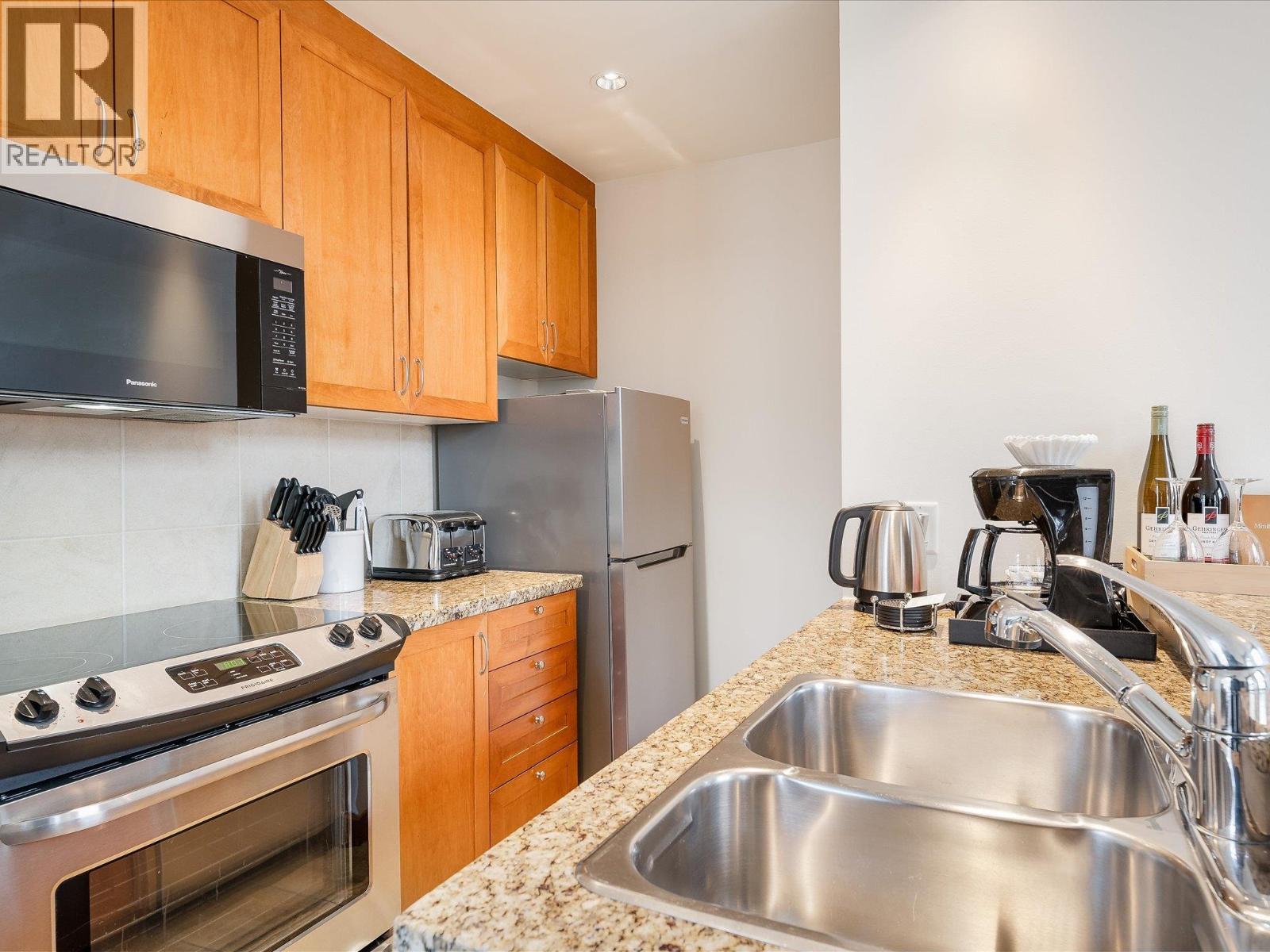 4407 4299 Blackcomb Way, Whistler, British Columbia  V8E 0X3 - Photo 10 - R3057461