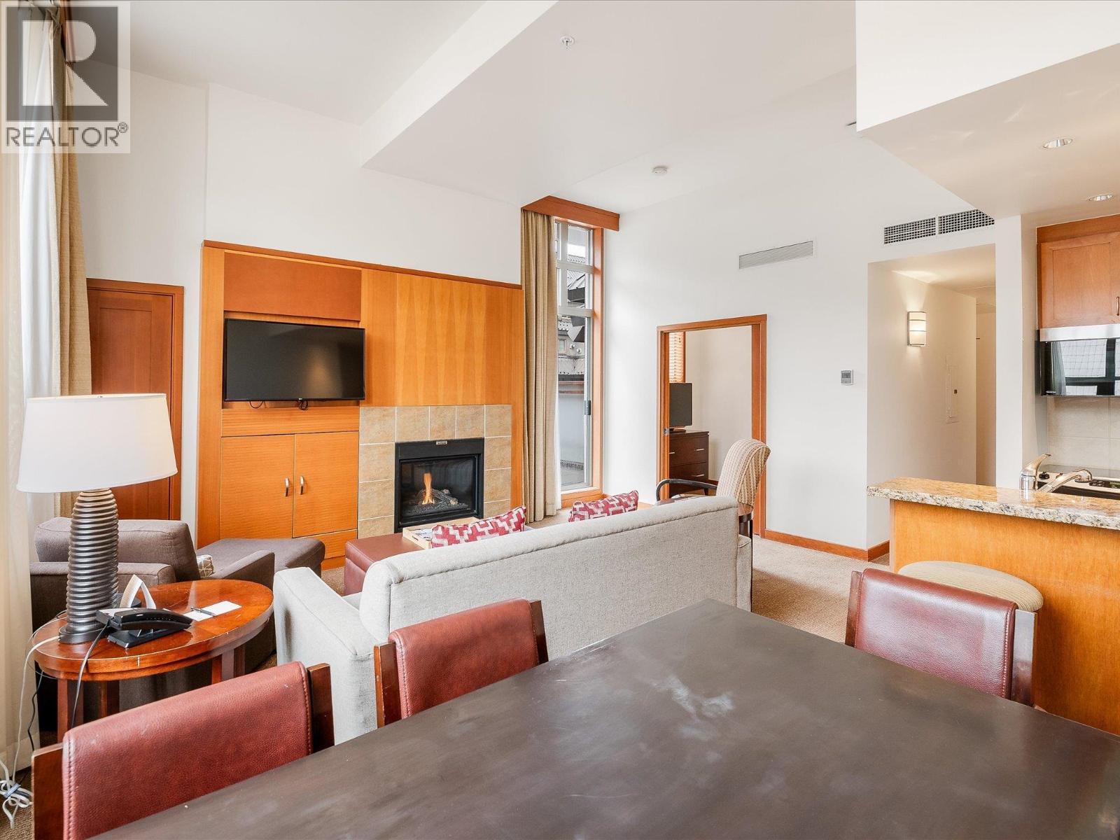4407 4299 Blackcomb Way, Whistler, British Columbia  V8E 0X3 - Photo 12 - R3057461