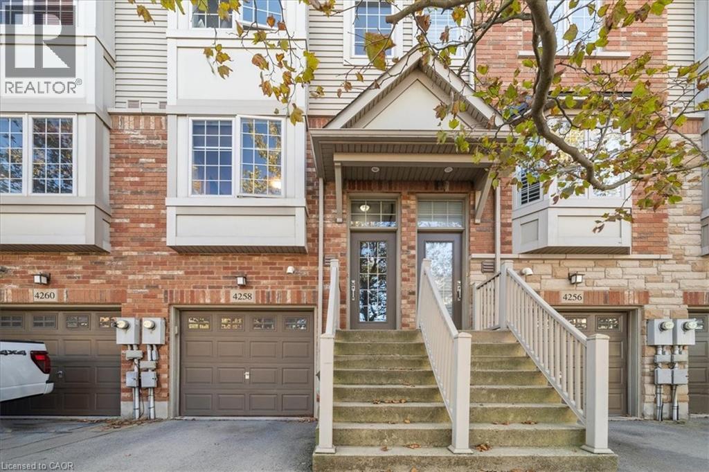 4258 Ingram Common, Burlington, Ontario  L7L 0C4 - Photo 5 - 40776053