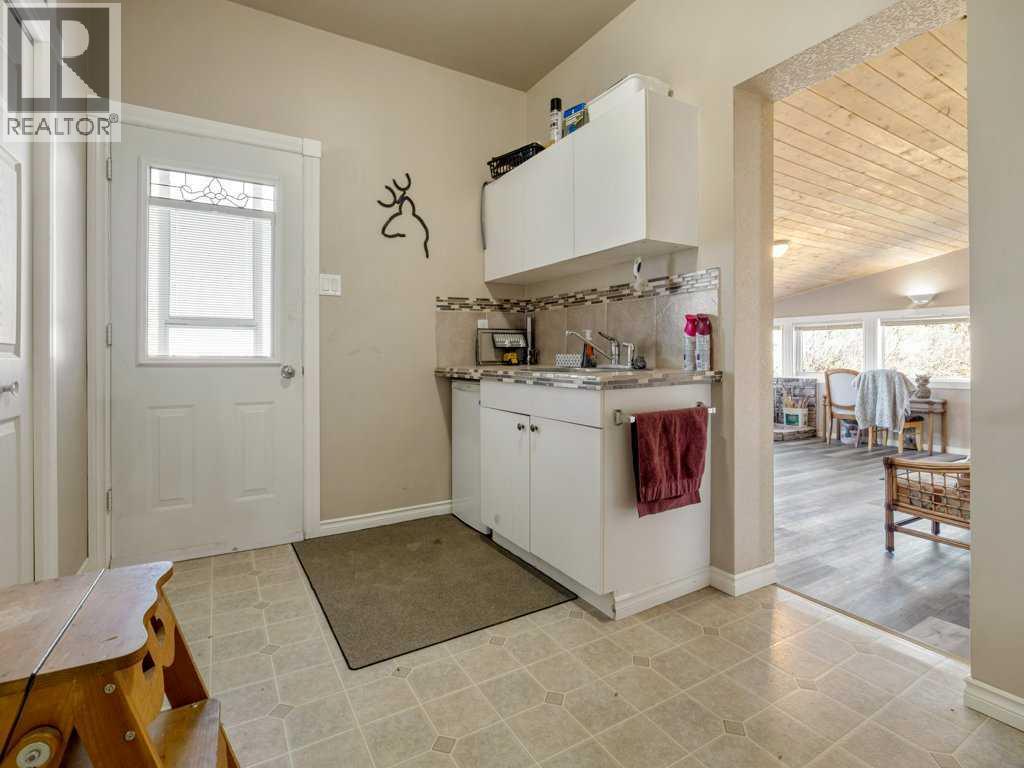 101012 Range Road 234, Rural Lethbridge County, Alberta  T0L 1M0 - Photo 6 - A2263754