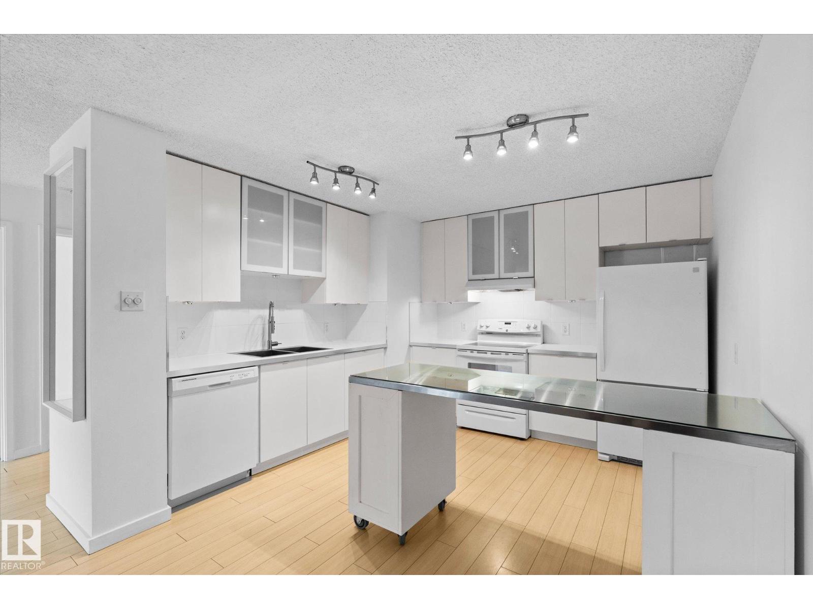 #104 10175 114 St Nw, Edmonton, Alberta  T5K 2L4 - Photo 13 - E4461722