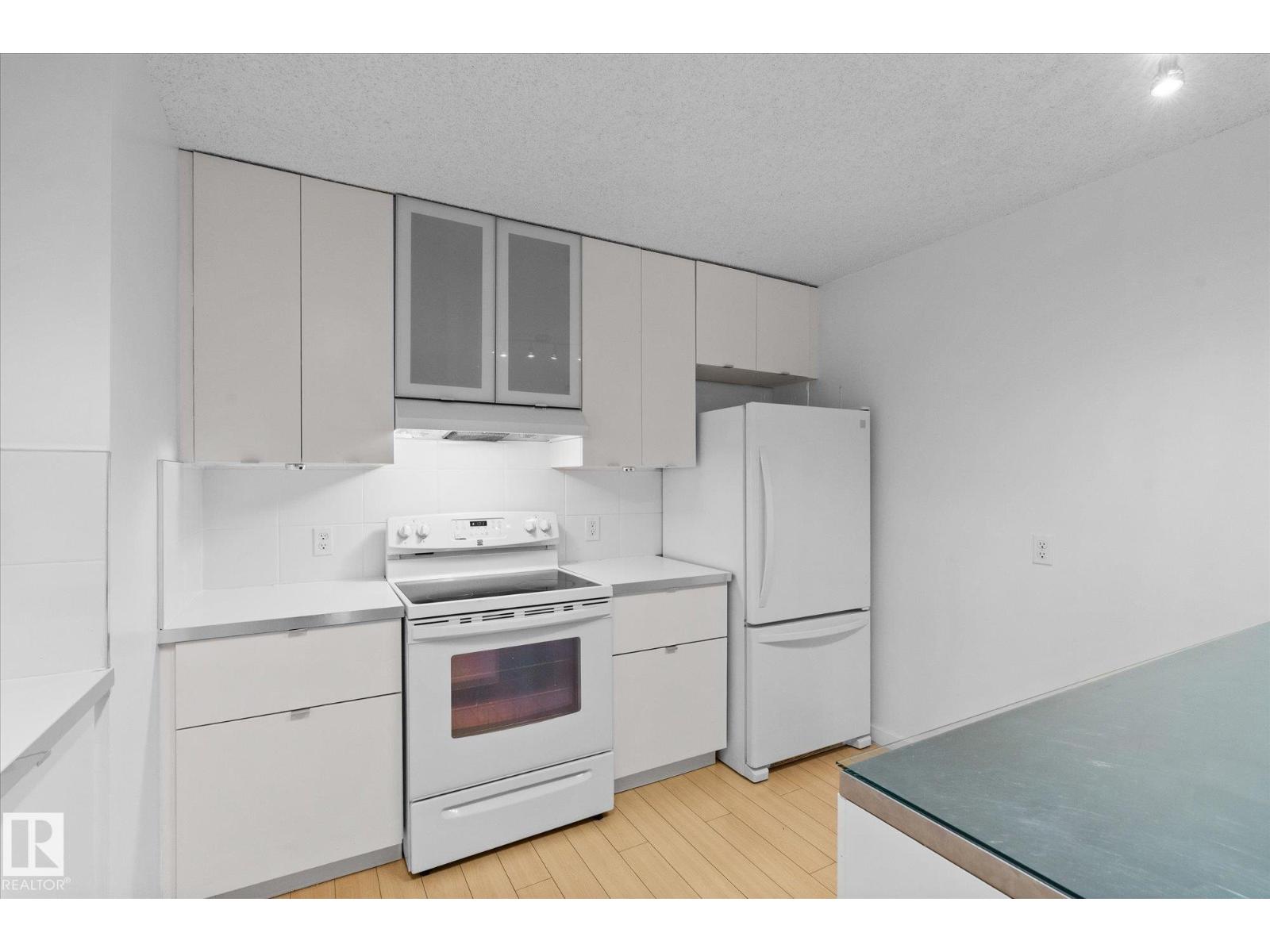 #104 10175 114 St Nw, Edmonton, Alberta  T5K 2L4 - Photo 14 - E4461722