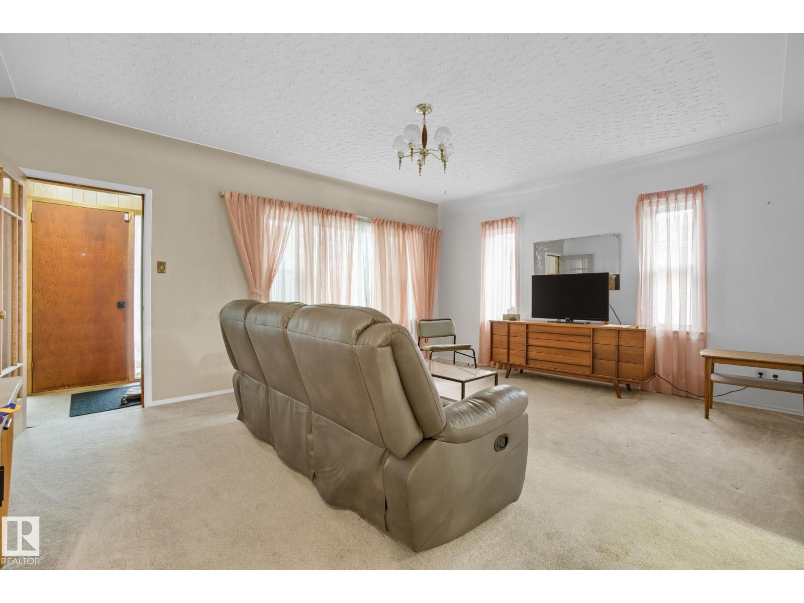 12414 88 St Nw, Edmonton, Alberta  T5B 3T2 - Photo 7 - E4461723